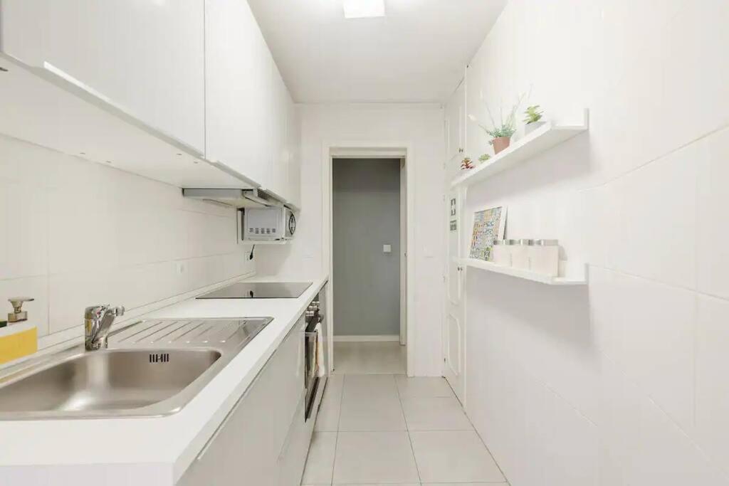 Lima House Homestay *